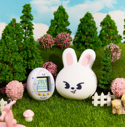 STRAY KIDS - SKZOO X TAMAGOTCHI : TAMAGOTCHI & CASE SET - Image 5